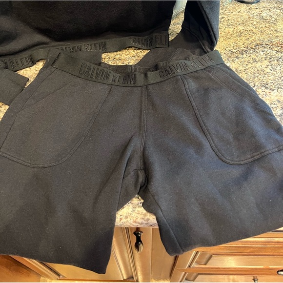 BLACK MATCHING CALVIN KLEIN SET - Picture 6 of 6